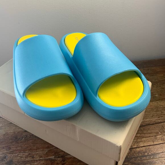 J/Slides SQUISH Turquoise/Yellow EVA size 10 - Picture 1 of 6